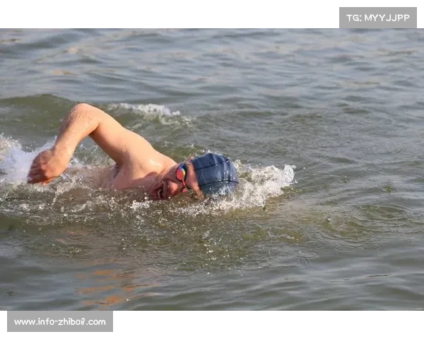 医学专家解析冬泳生理变化，称需循序渐进